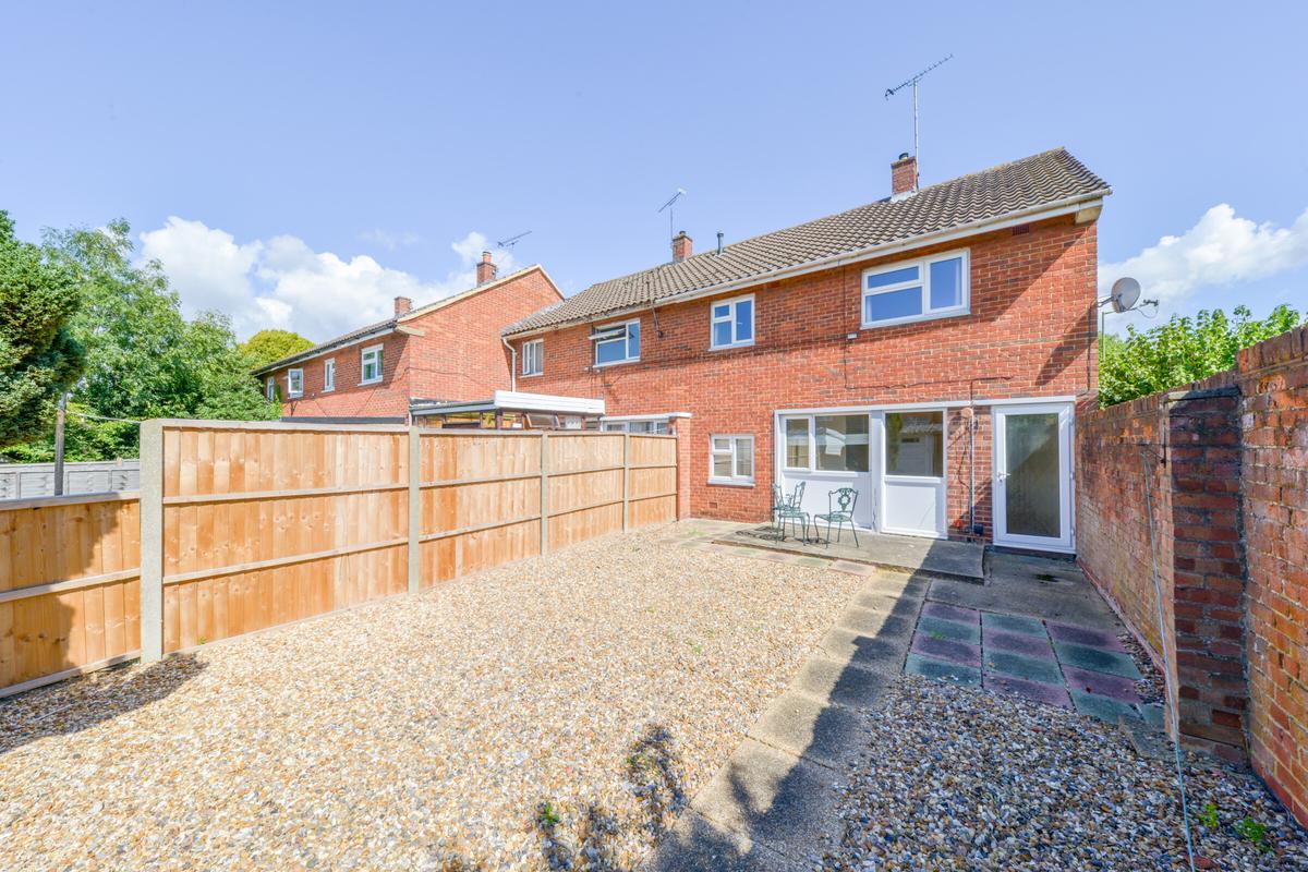 4 bedroom house for rent Pond Croft, Hertfordshire, AL10 0RY UniHomes