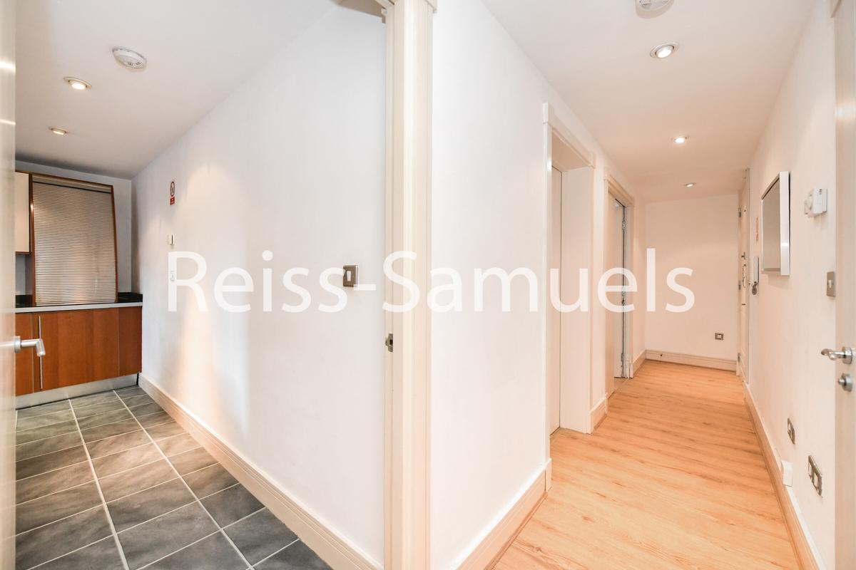 3 bedroom apartment for rent Newton Place, London, E14 3TT UniHomes