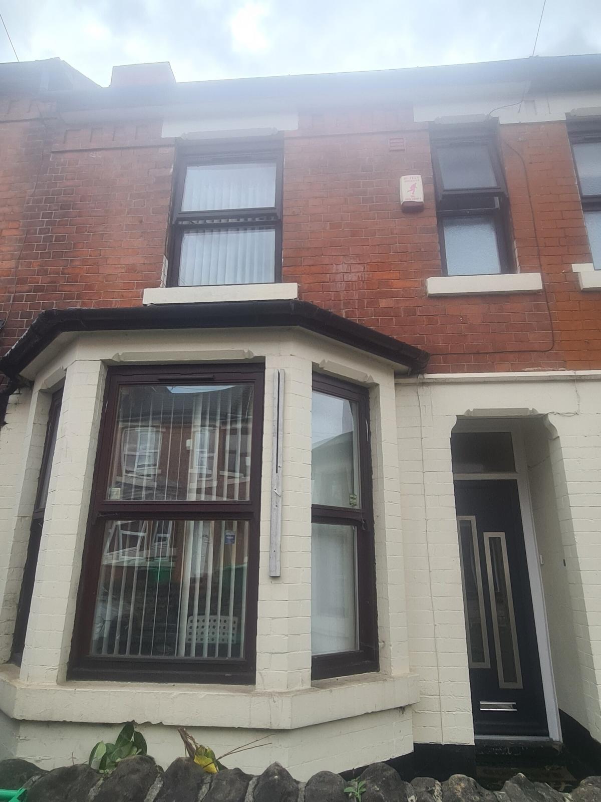 6 bedroom house on Kimbolton Avenue, Lenton, Nottingham