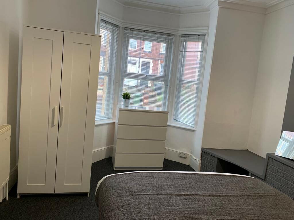 5 bedroom house for rent Pinhoe Road Exeter, EX4 7HS UniHomes