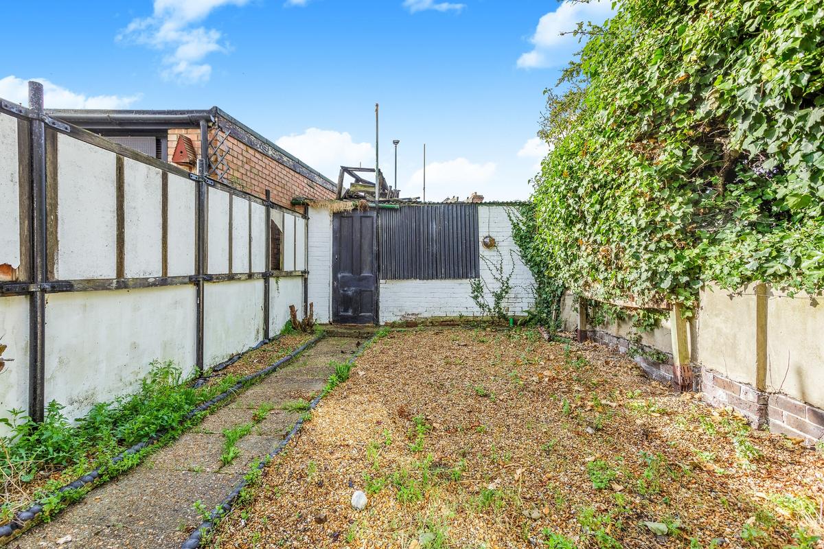 5 bedroom house for rent Manners Road, Portsmouth, PO4 0BB UniHomes