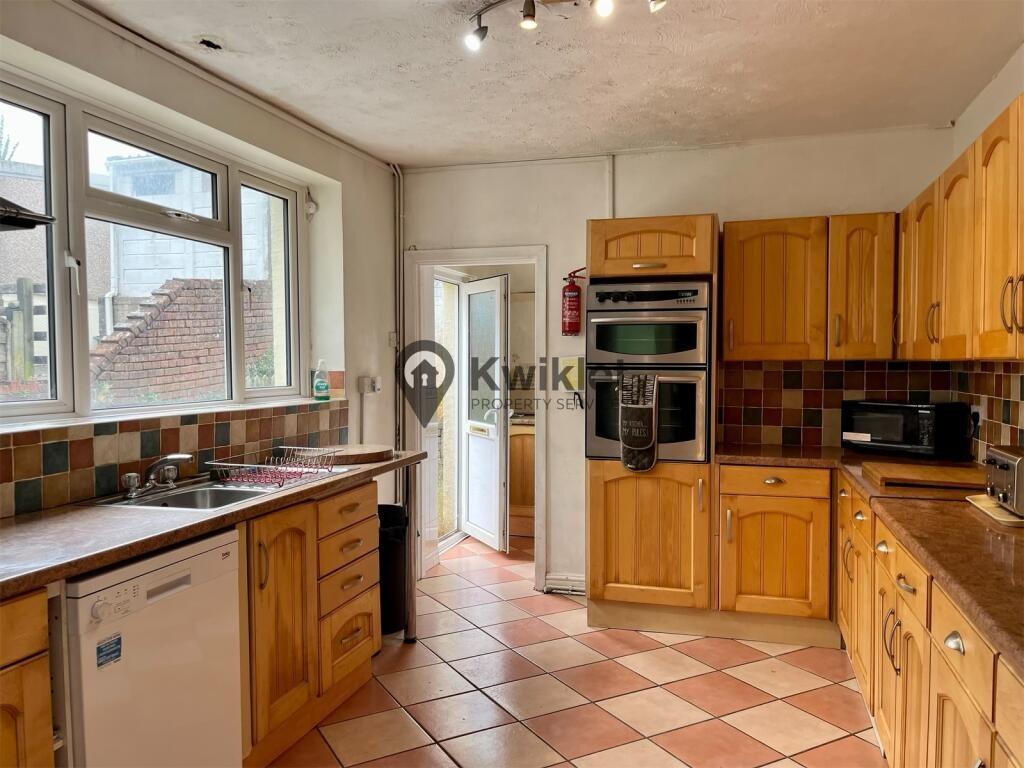 4 bedroom house for rent Belle Vue Terrace Pontypridd, CF37 1TQ UniHomes