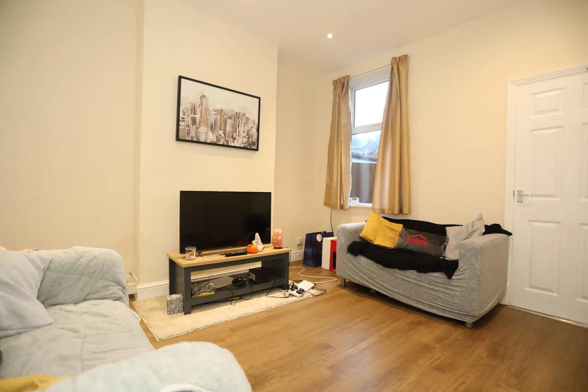 3 bedroom house on Grasmere Street, Westcotes, Leicester