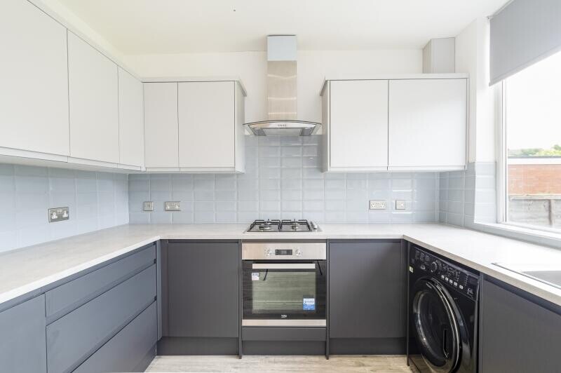 2 bedroom house on Nuthall Road, Wollaton, Nottingham