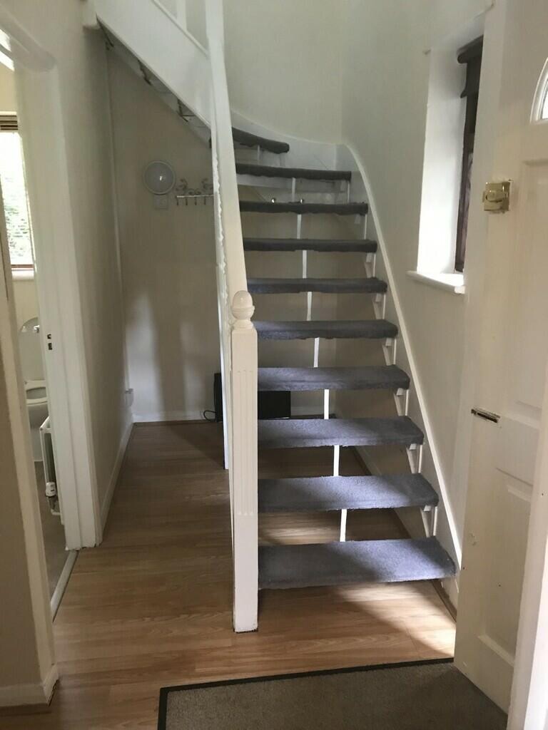 4 bedroom house for rent Woodside Road, Surrey, GU2 8HW UniHomes