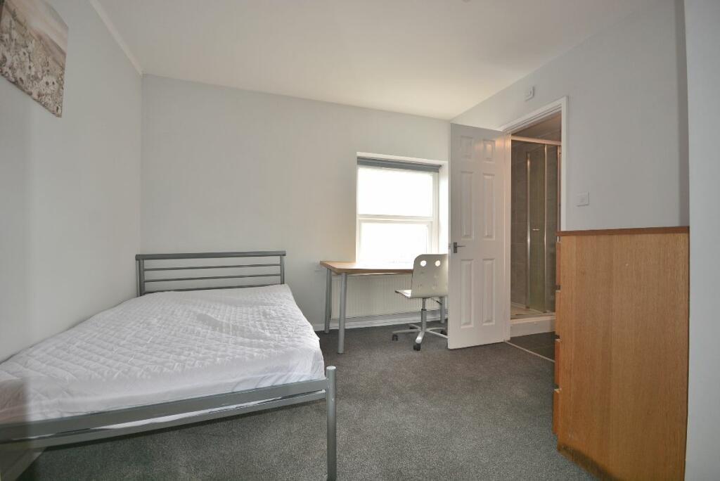 4 bedroom house for rent Alfreton Road Nottingham, NG7 3PE UniHomes