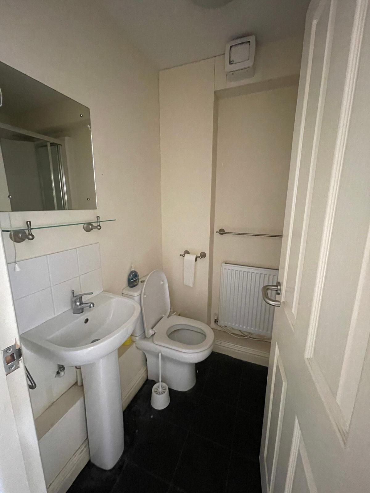 2 bedroom apartment for rent 213 Fulwood Road, Sheffield, S10 3BA UniHomes