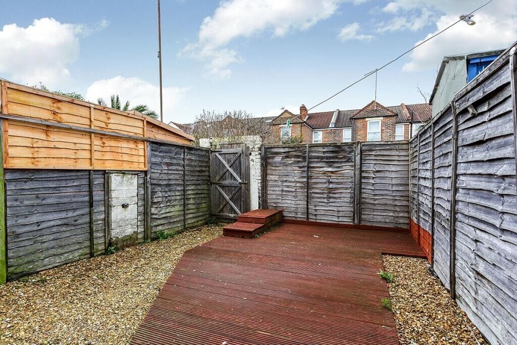 4 bedroom house for rent Jubilee Road Portsmouth, PO4 0JD UniHomes