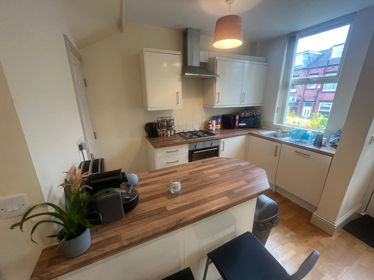 3 bedroom house for rent Talbot Mount, Leeds, LS4 2PF UniHomes