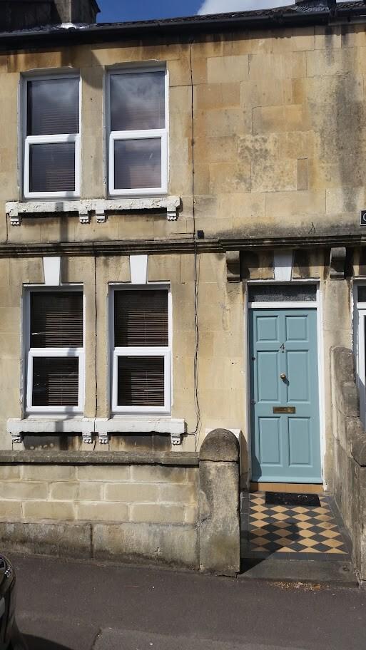 3 bedroom house for rent Coronation Avenue, Bath, BA2 2JN UniHomes
