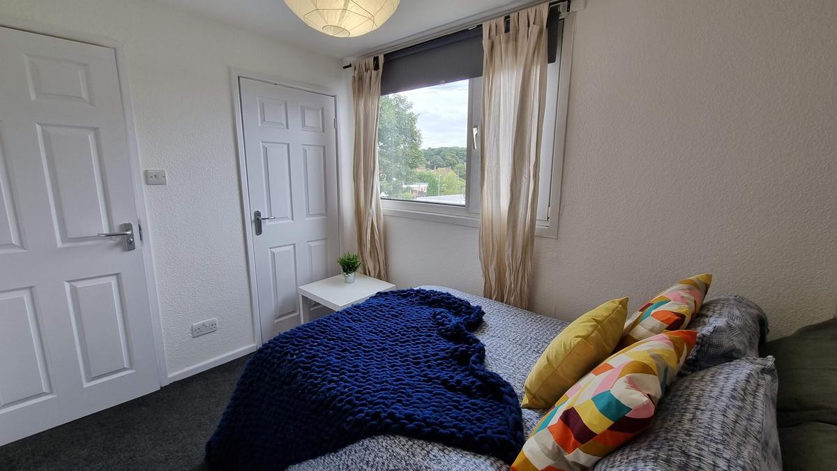 4 bedroom house for rent Woodbridge Vale, Leeds, LS6 3LT UniHomes