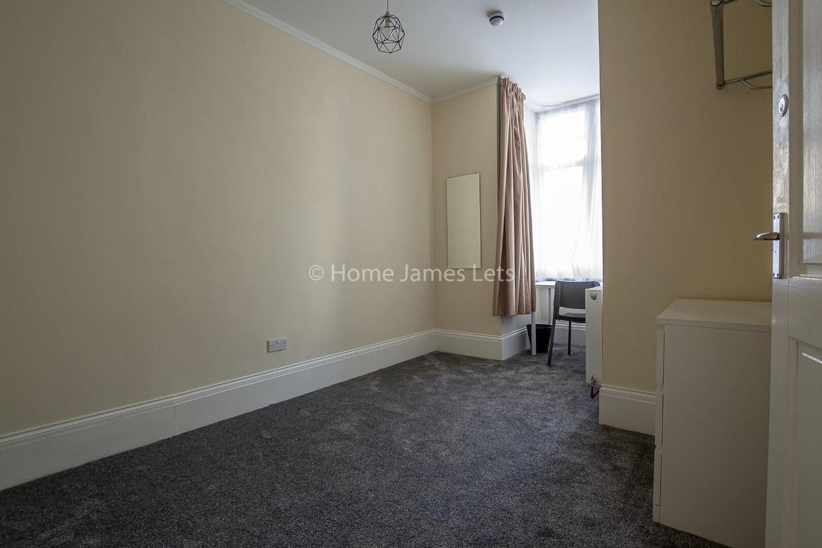 3 bedroom apartment for rent Beaconsfield Villas, Brighton, BN1 6HF