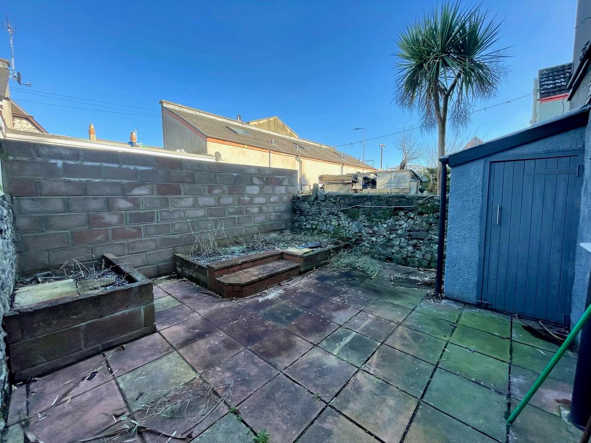 5 bedroom house for rent Adamsdown Square, Cardiff, CF24 0EZ UniHomes