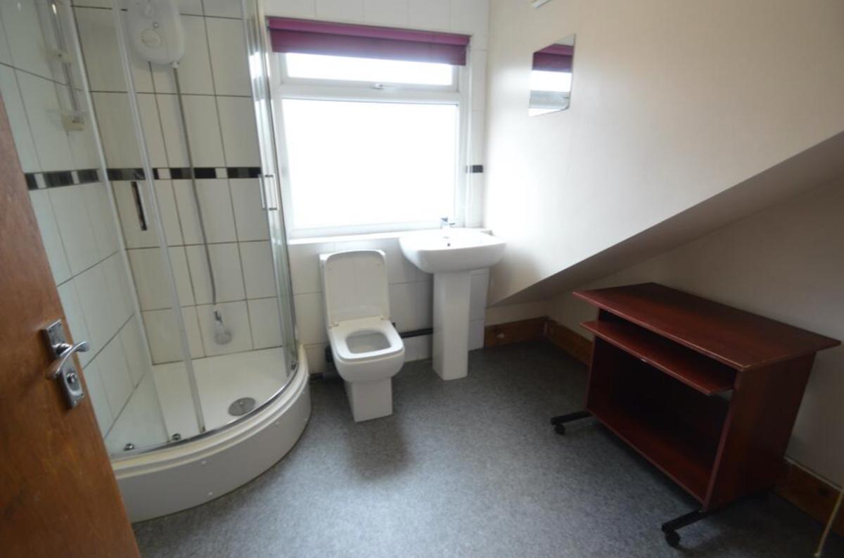 7 bedroom house for rent Cardigan Road, Leeds, LS6 1LU UniHomes