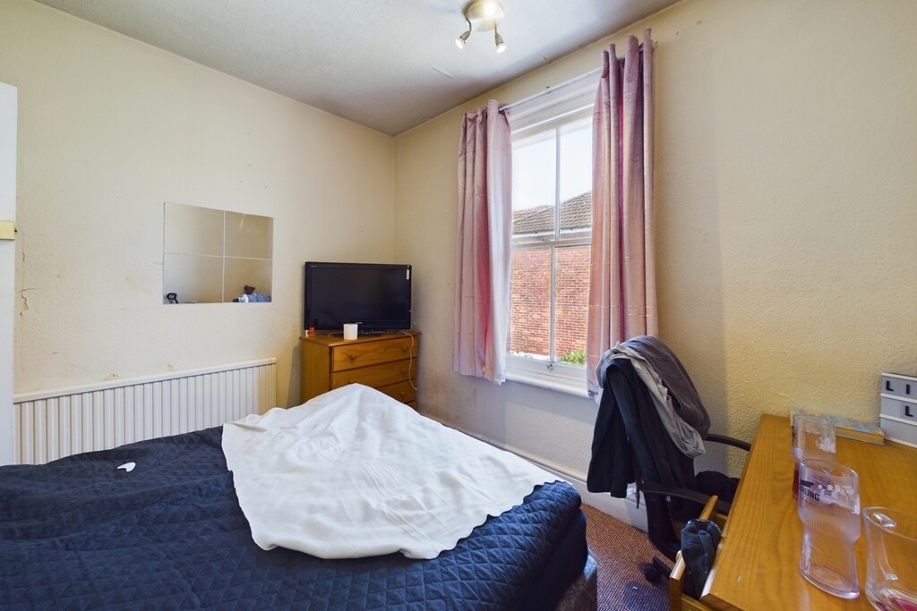 4 bedroom house for rent Kenilworth Road, Southampton, SO15 2GD UniHomes