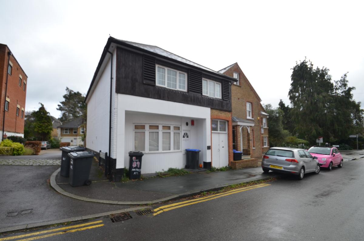 5 bedroom house on Harvest Road, Egham, Surrey
