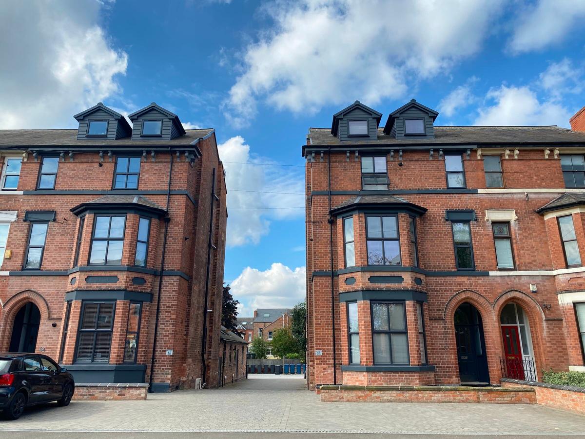 3 bedroom apartment on Musters Road, West Bridgford, Nottingham