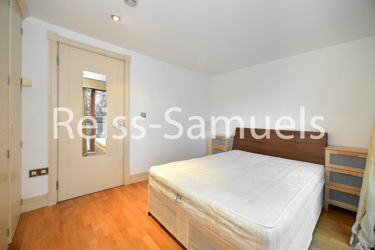 3 bedroom house for rent Newton Place, London, E14 3TT UniHomes