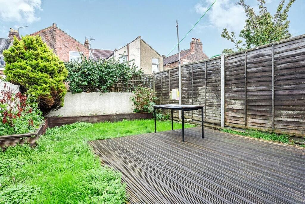 4 bedroom house for rent Harrow Road, Portsmouth, PO5 1SJ UniHomes