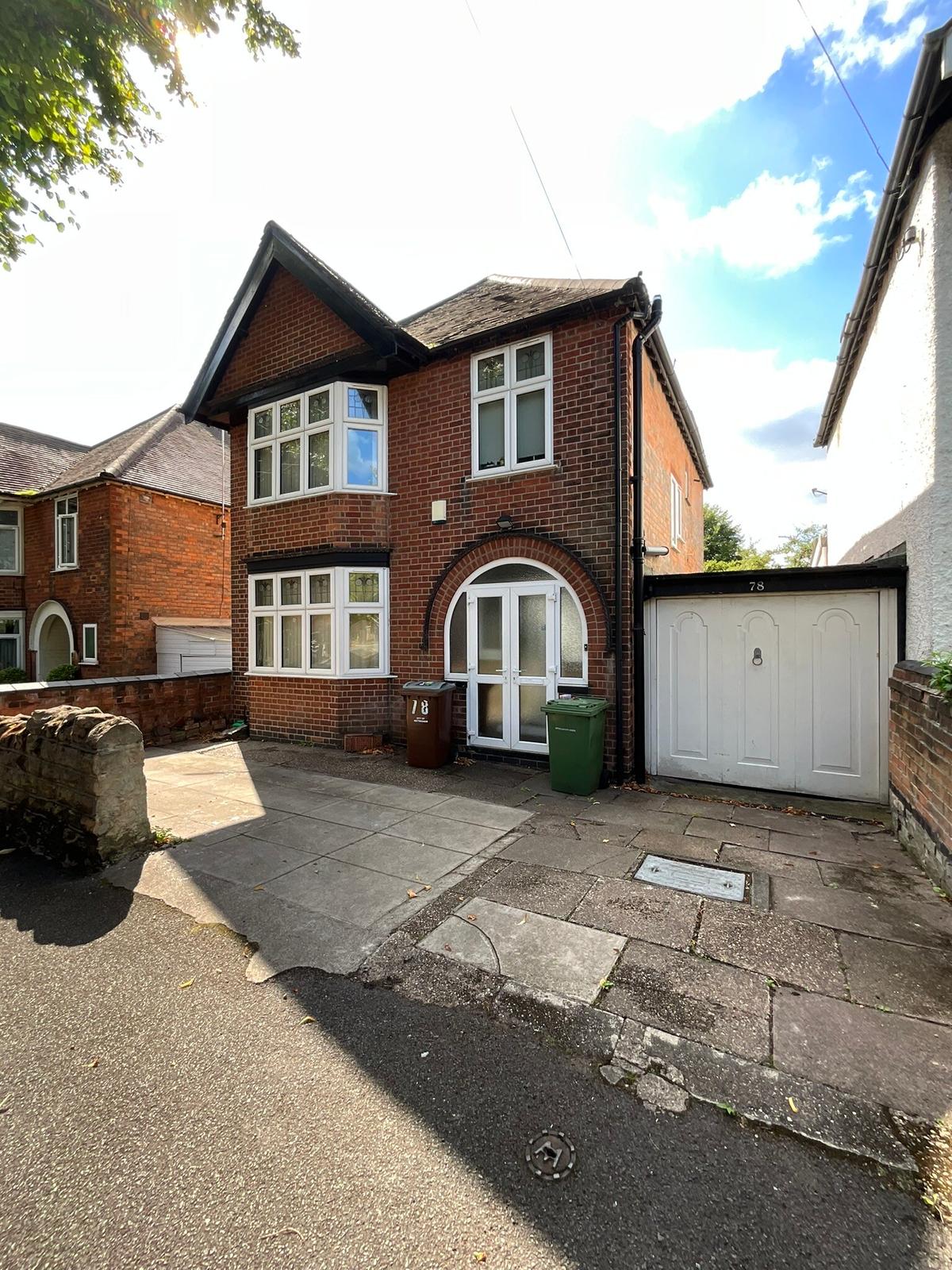 4 bedroom house for rent Harlaxton Drive, Nottingham, NG7 1JB UniHomes