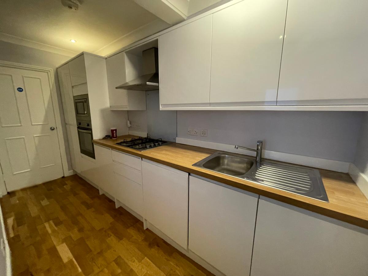 3 bedroom apartment for rent Gladstone Terrace, Brighton, BN2 3LB