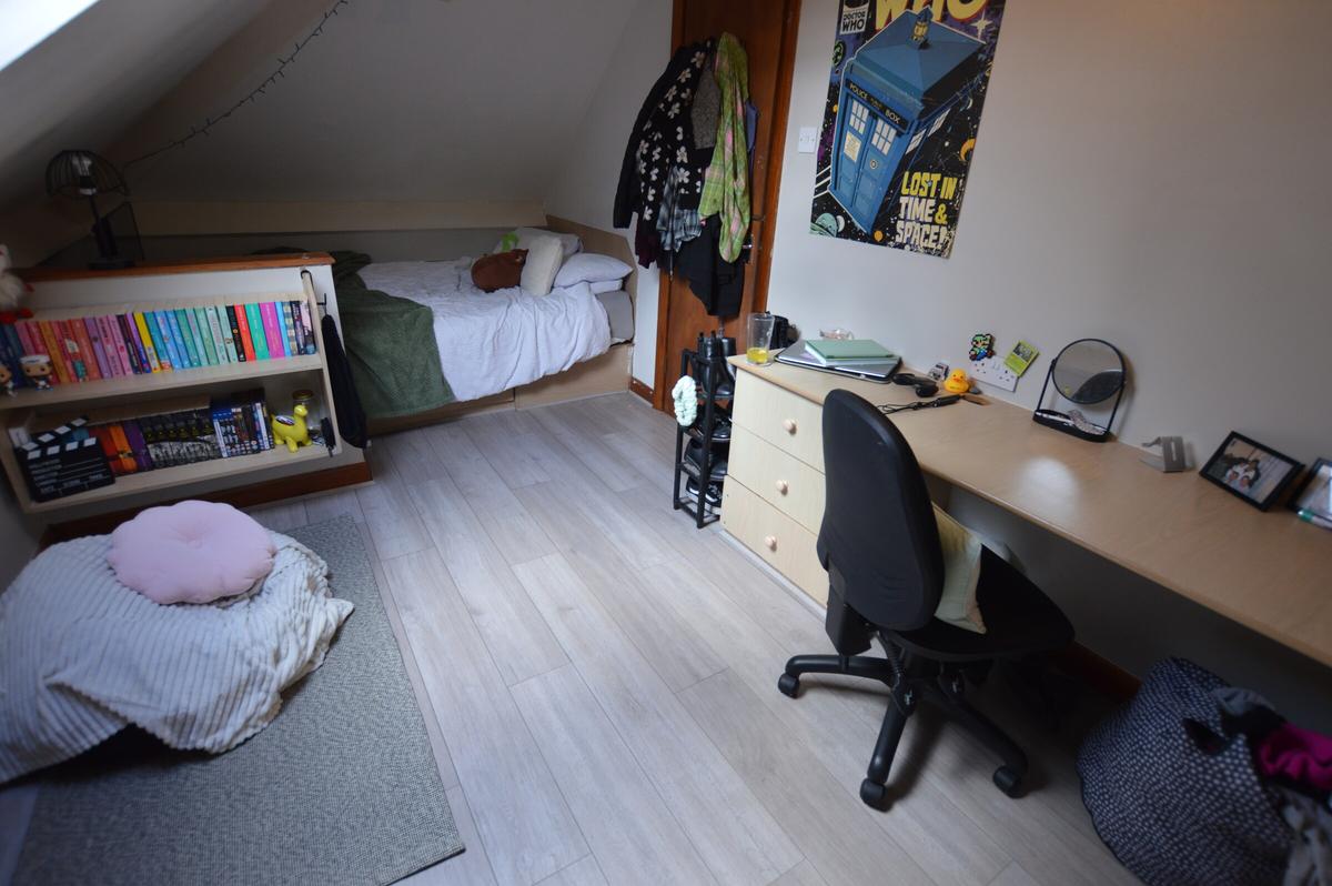 4 bedroom apartment for rent St Chads Drive, Leeds, LS6 3PZ UniHomes