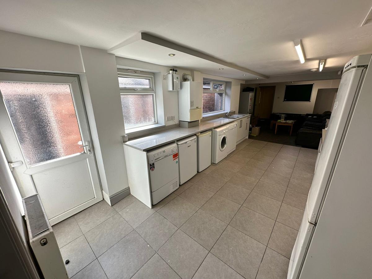 7 bedroom house for rent Dawlish Road, Birmingham, B29 7AH UniHomes