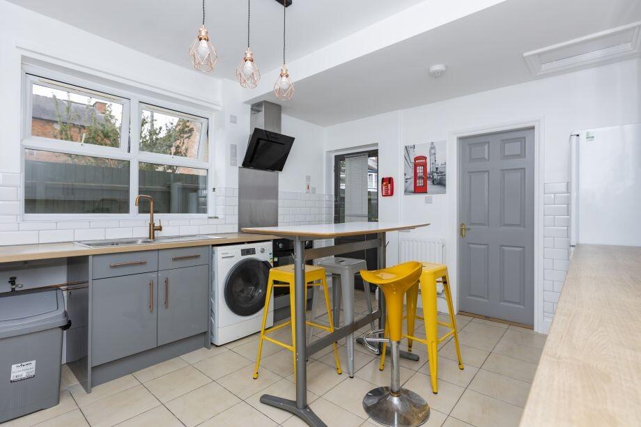 3 bedroom house on Paton Street, Westcotes, Leicester
