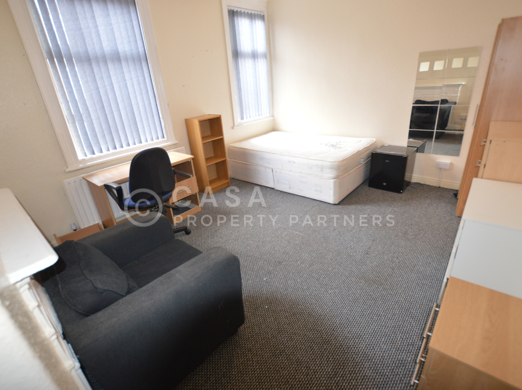 6 bedroom house for rent Hessle Place, Leeds, LS6 1EU UniHomes