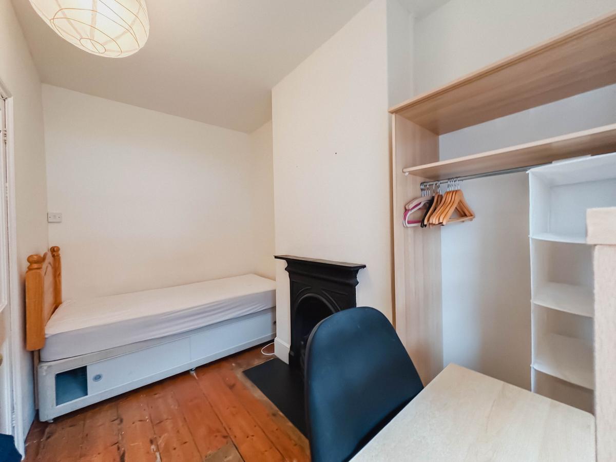 3 bedroom house for rent Excelsior Street, Bath, BA2 4JB UniHomes