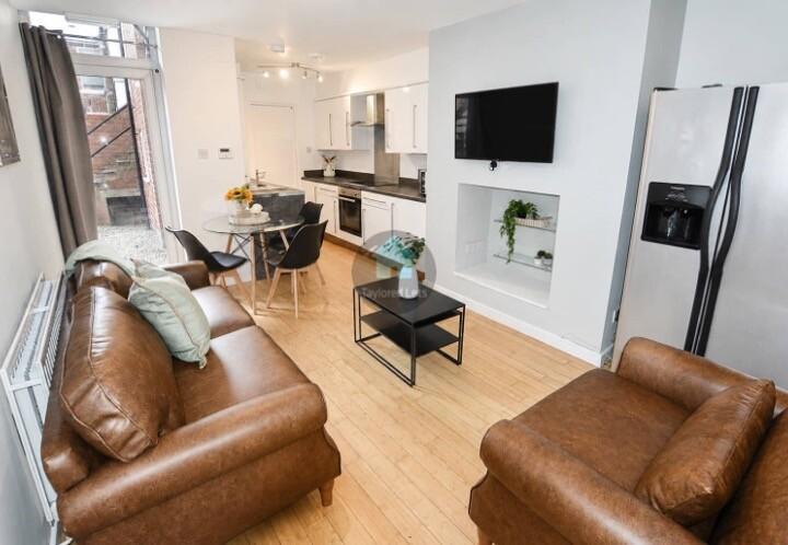 3 bedroom apartment on Stannington Place, Heaton, Newcastle