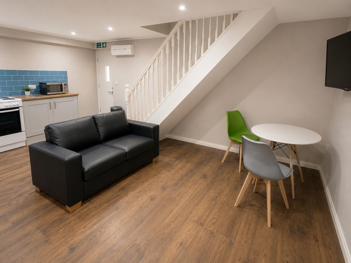 1 bedroom apartment on Trafalgar Place, Brynmill, Swansea