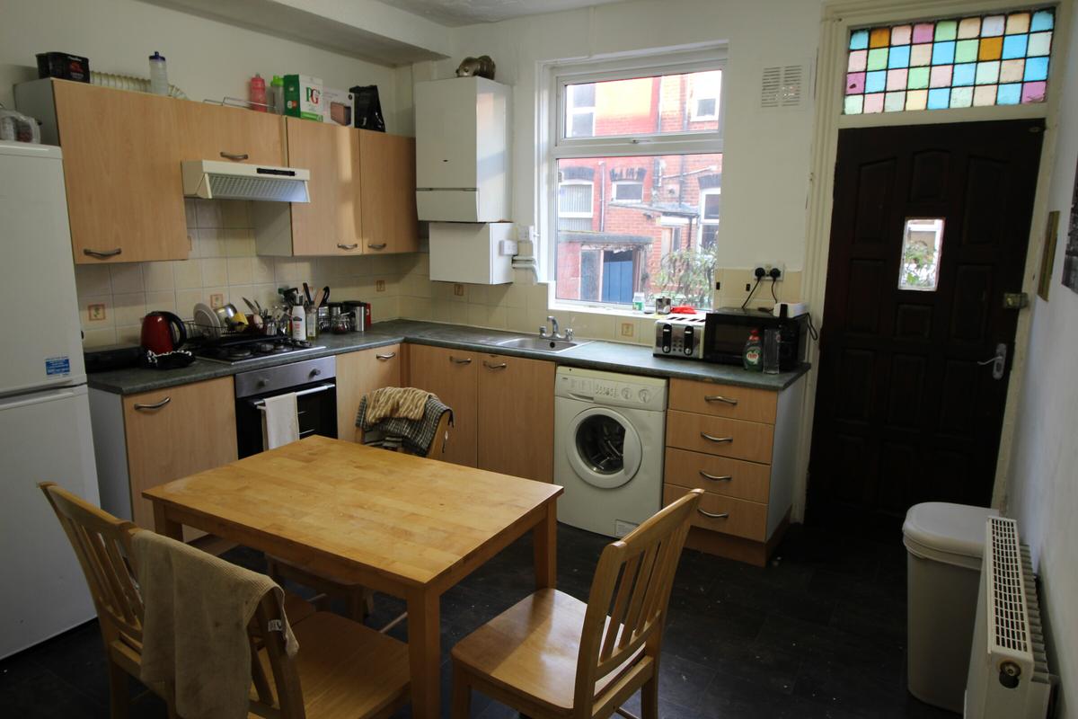 4 bedroom house for rent Welton Grove, Leeds, LS6 1ES UniHomes