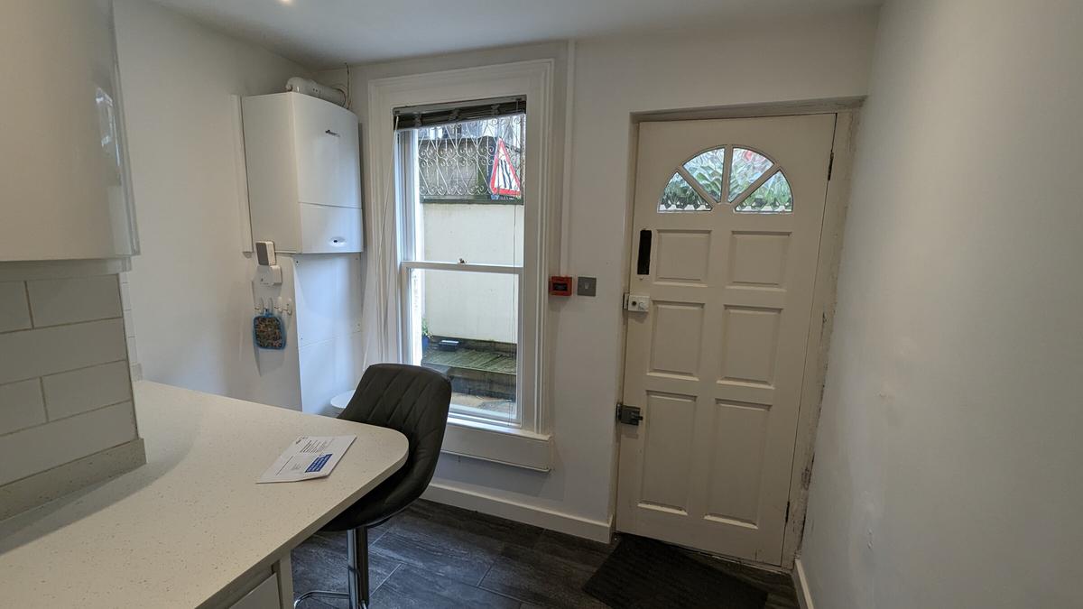 4 bedroom apartment for rent Kingston Road, Bath, BA1 1PQ UniHomes