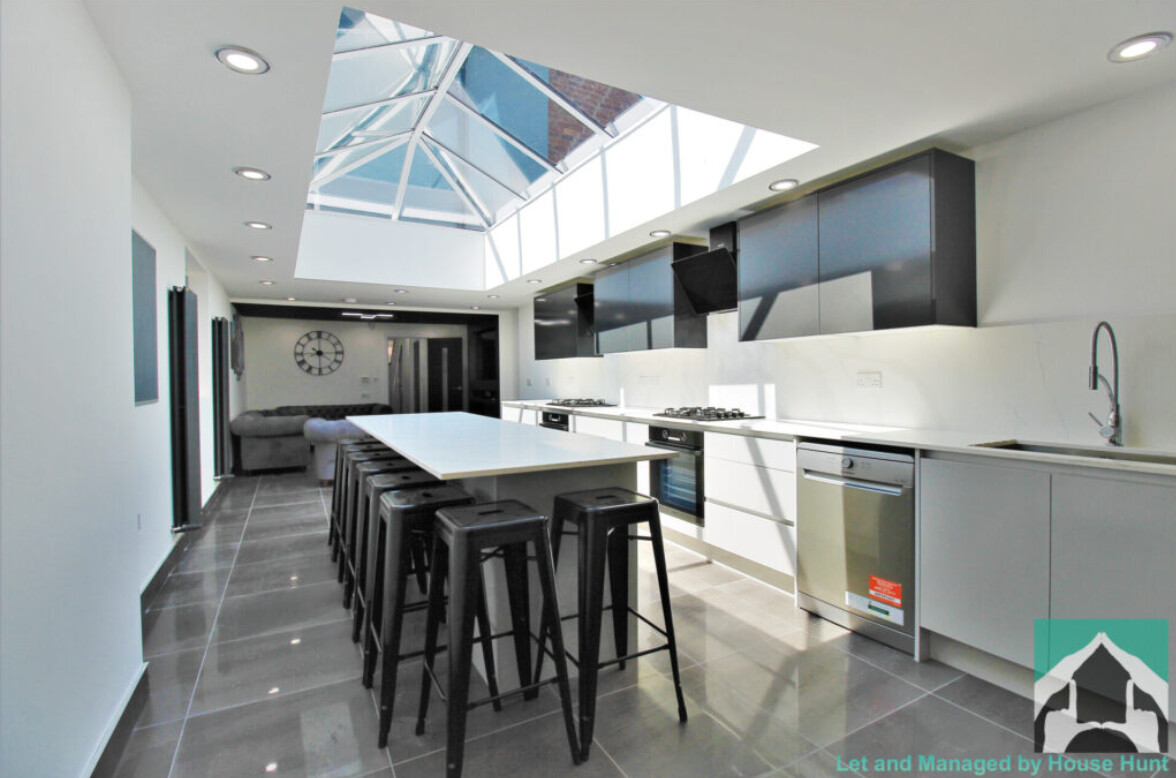 9 bedroom house on Harrow Road, Selly Oak, Birmingham