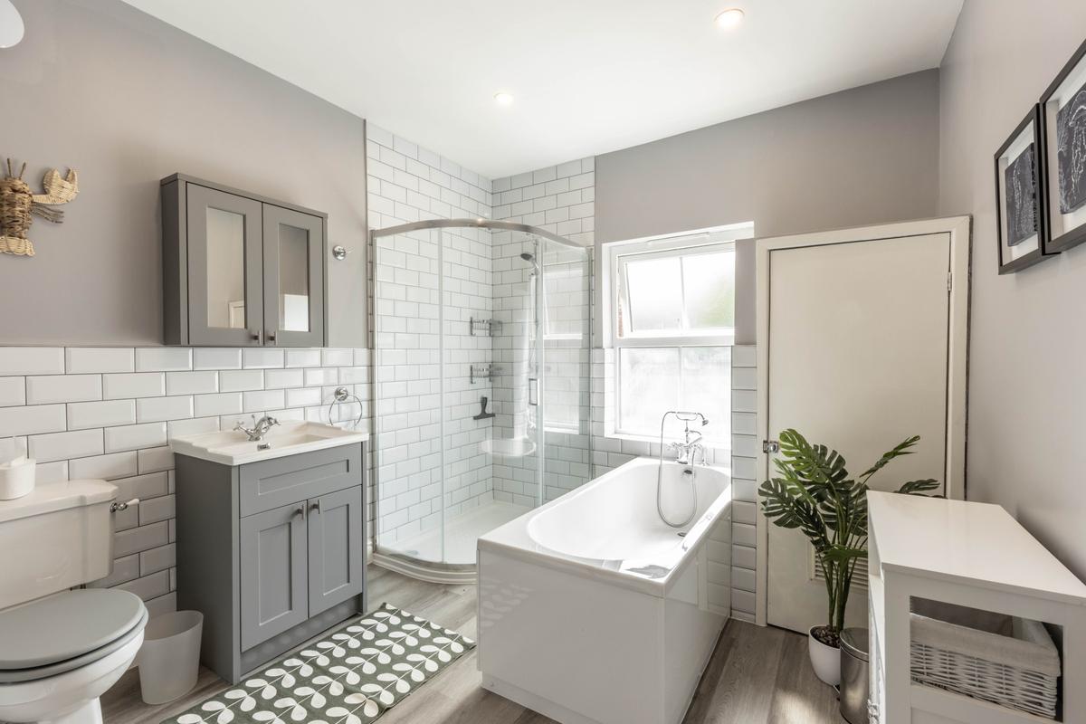 3 bedroom house on Blaydes Street, Newland, Hull