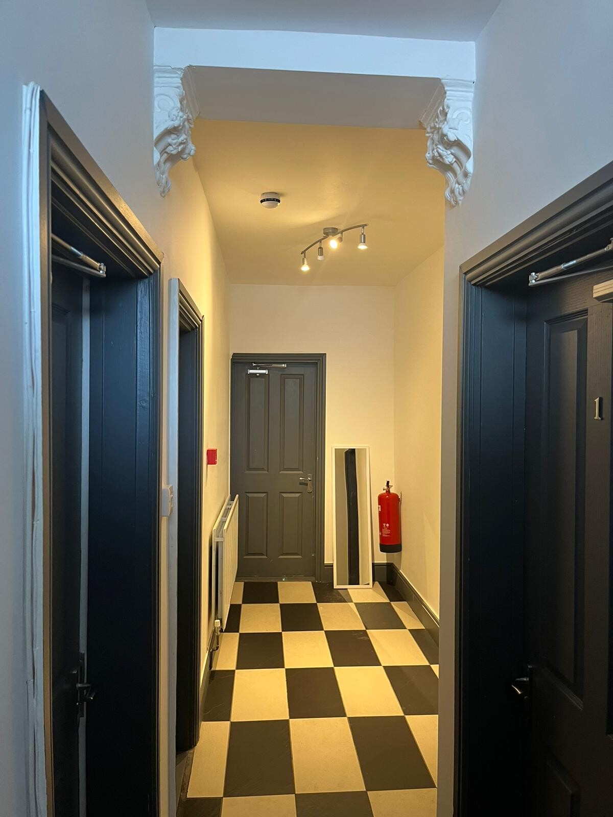 3 bedroom apartment for rent Cambridge Street, Swansea, SA2 0NB UniHomes