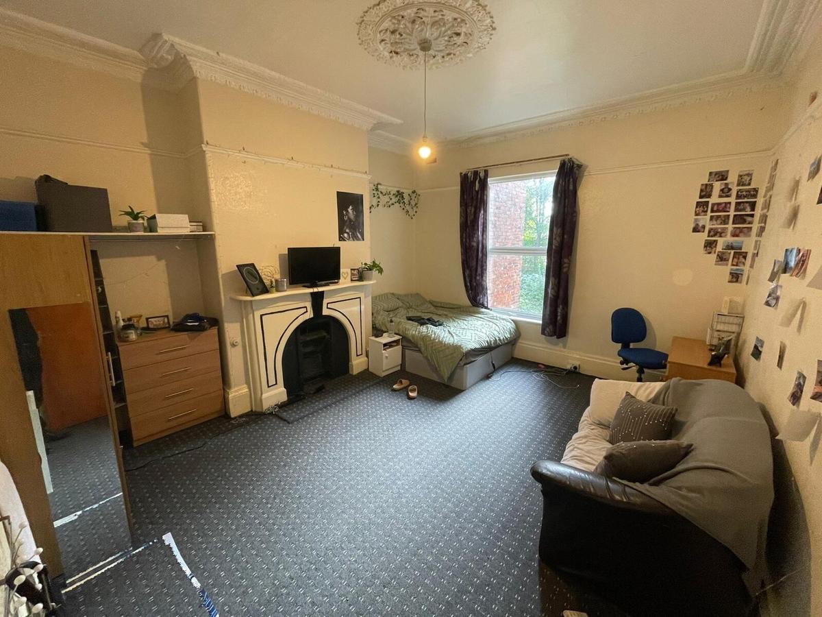 8 bedroom house for rent Cardigan Road, Leeds, LS6 3BJ UniHomes