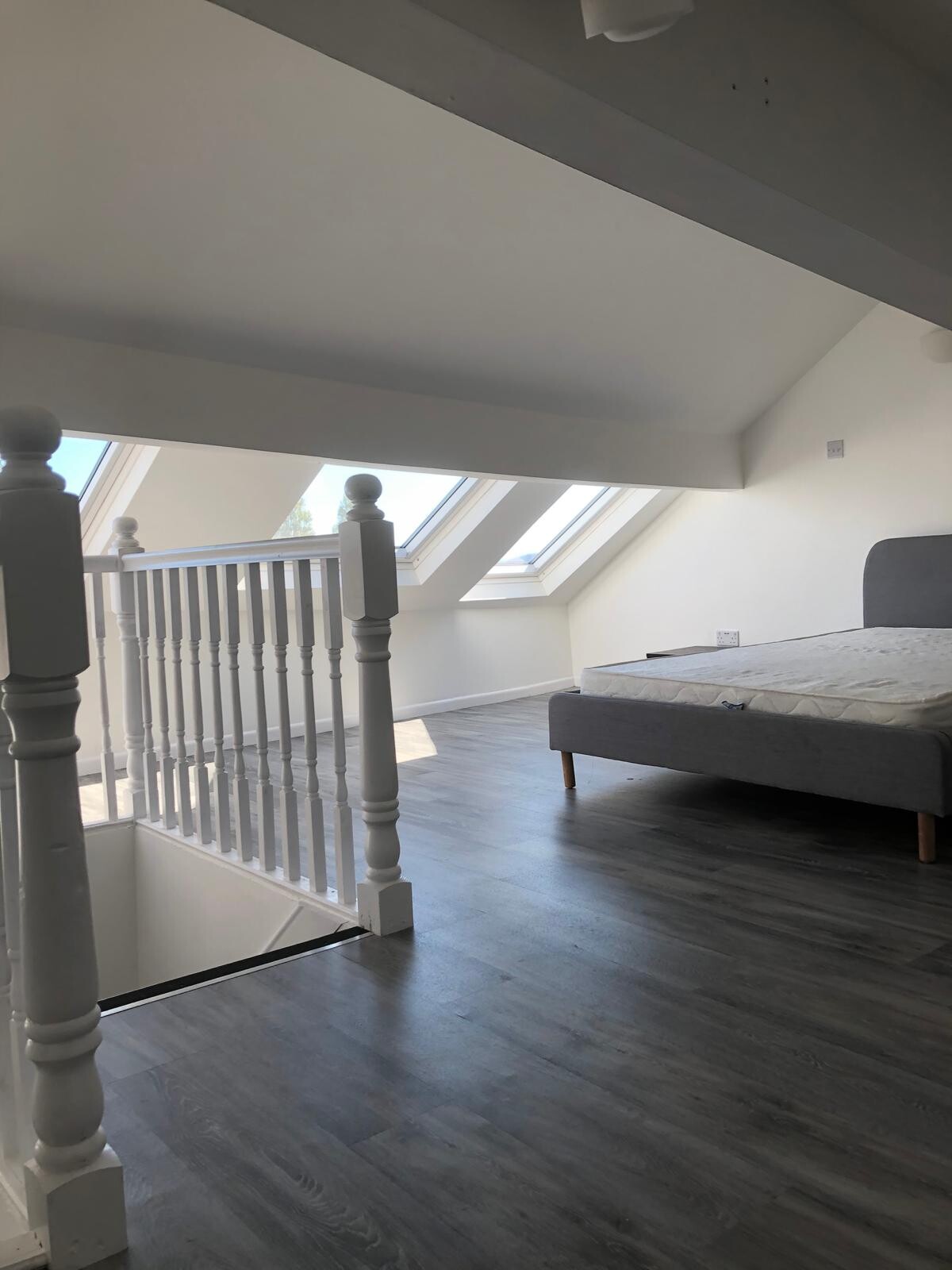 9 bedroom house on Bryn Road, Brynmill, Swansea