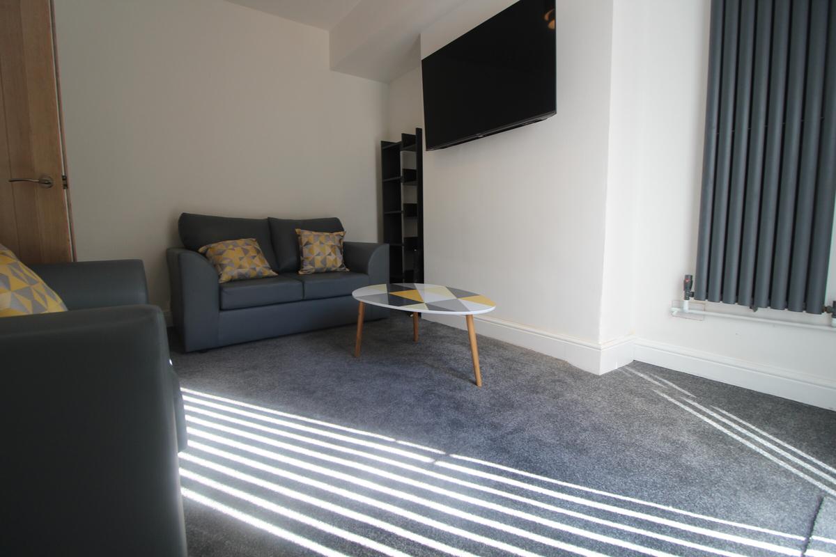 3 bedroom house for rent Uttoxeter Old Road Derby, DE1 1NG UniHomes