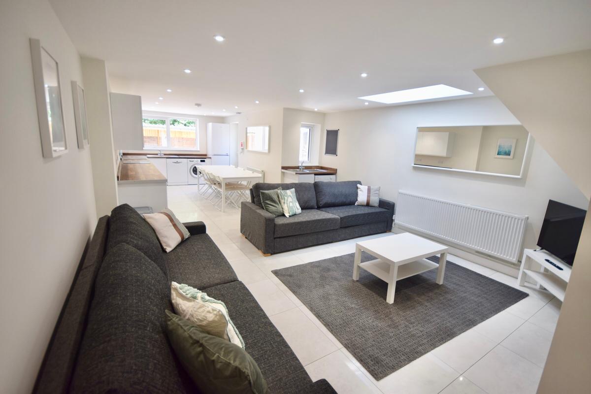 8 bedroom house on May Street, Cathays, Cardiff