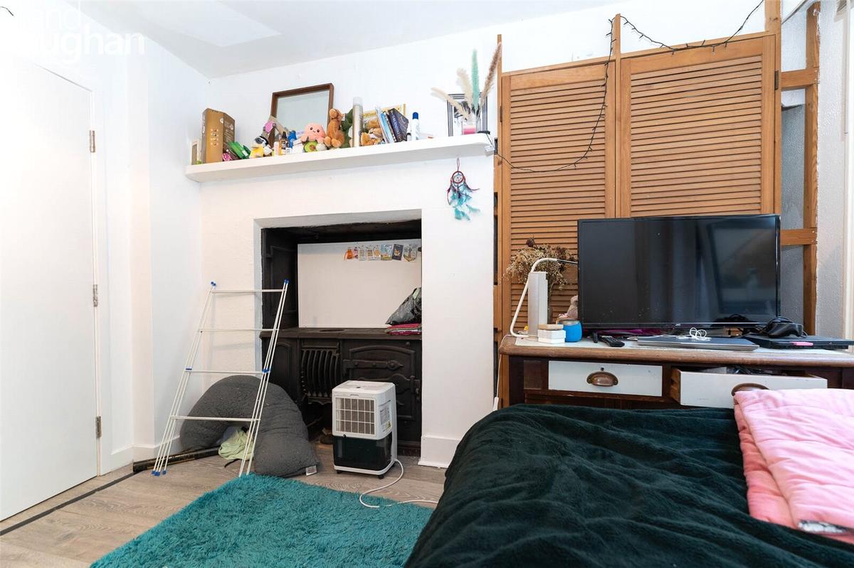 3 bedroom apartment for rent Church Road, Brighton, BN3 2AB UniHomes