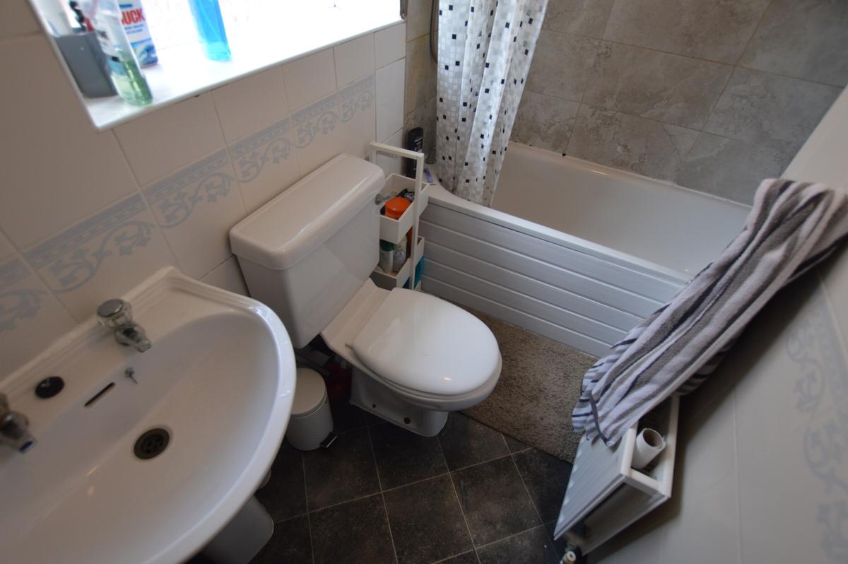 4 bedroom apartment for rent St Chads Drive, Leeds, LS6 3PZ UniHomes