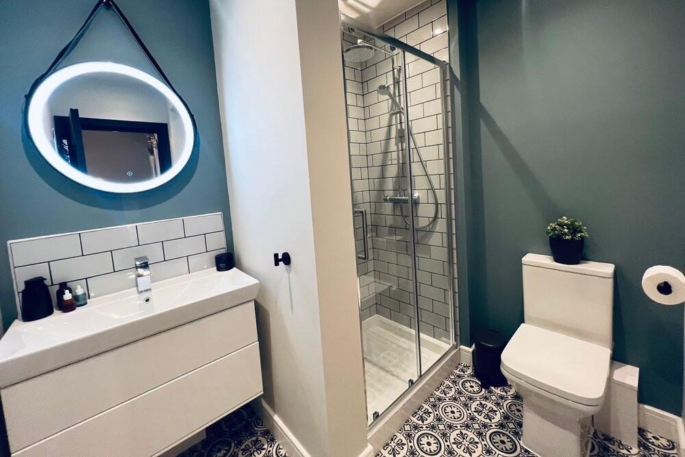 6 bedroom house for rent Argyle Terrace, Bath, BA2 3DF UniHomes