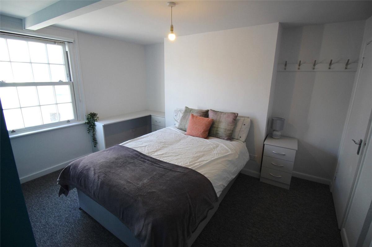 4 bedroom house for rent Carlton Place, Southampton, SO15 2EA UniHomes