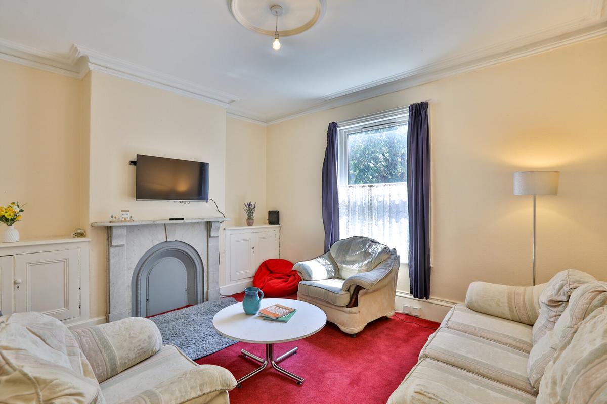 4 bedroom house on Denison Road, City Centre, Leeds