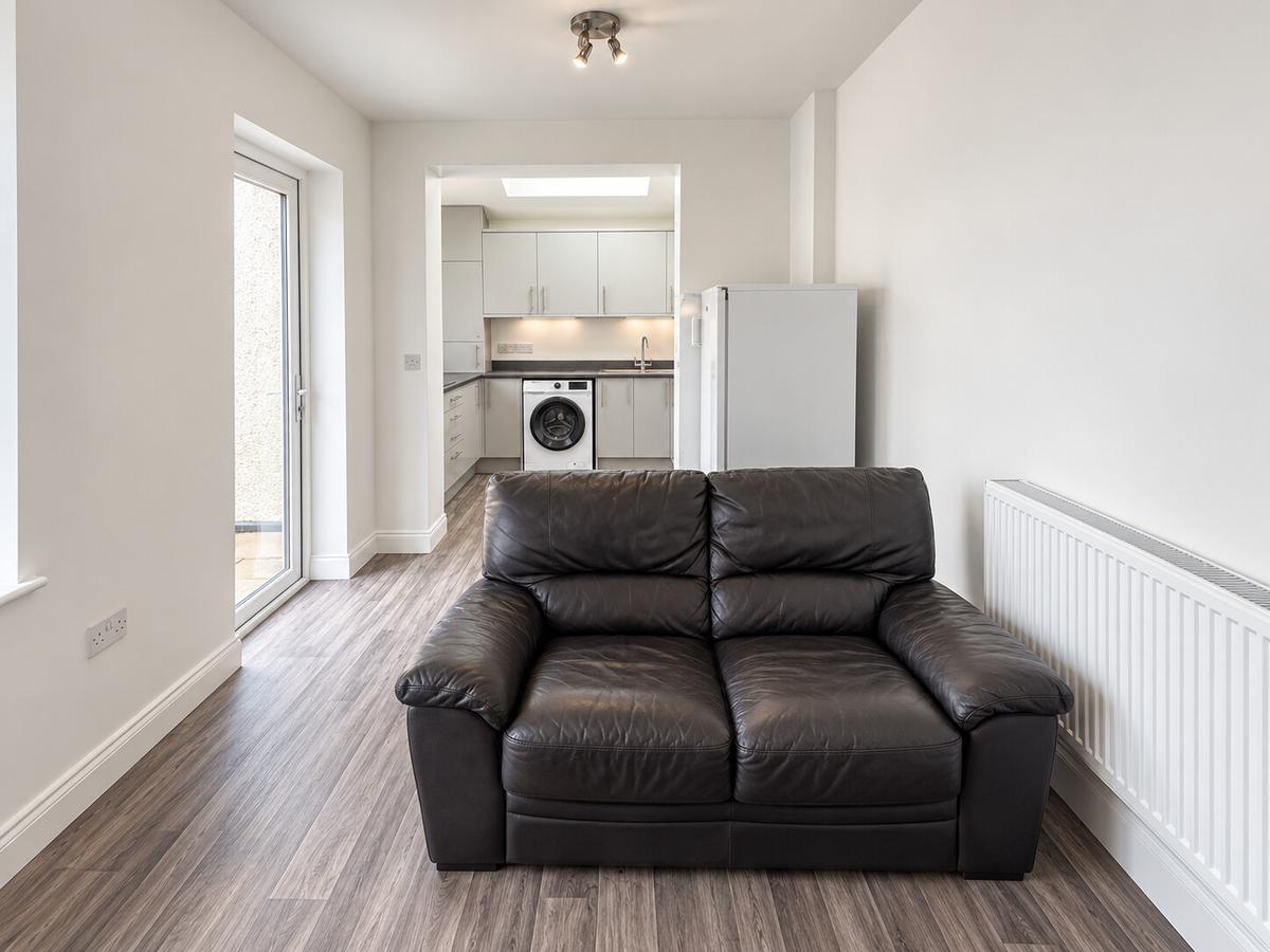 5 bedroom house on Hawthorne Avenue, Uplands, Swansea