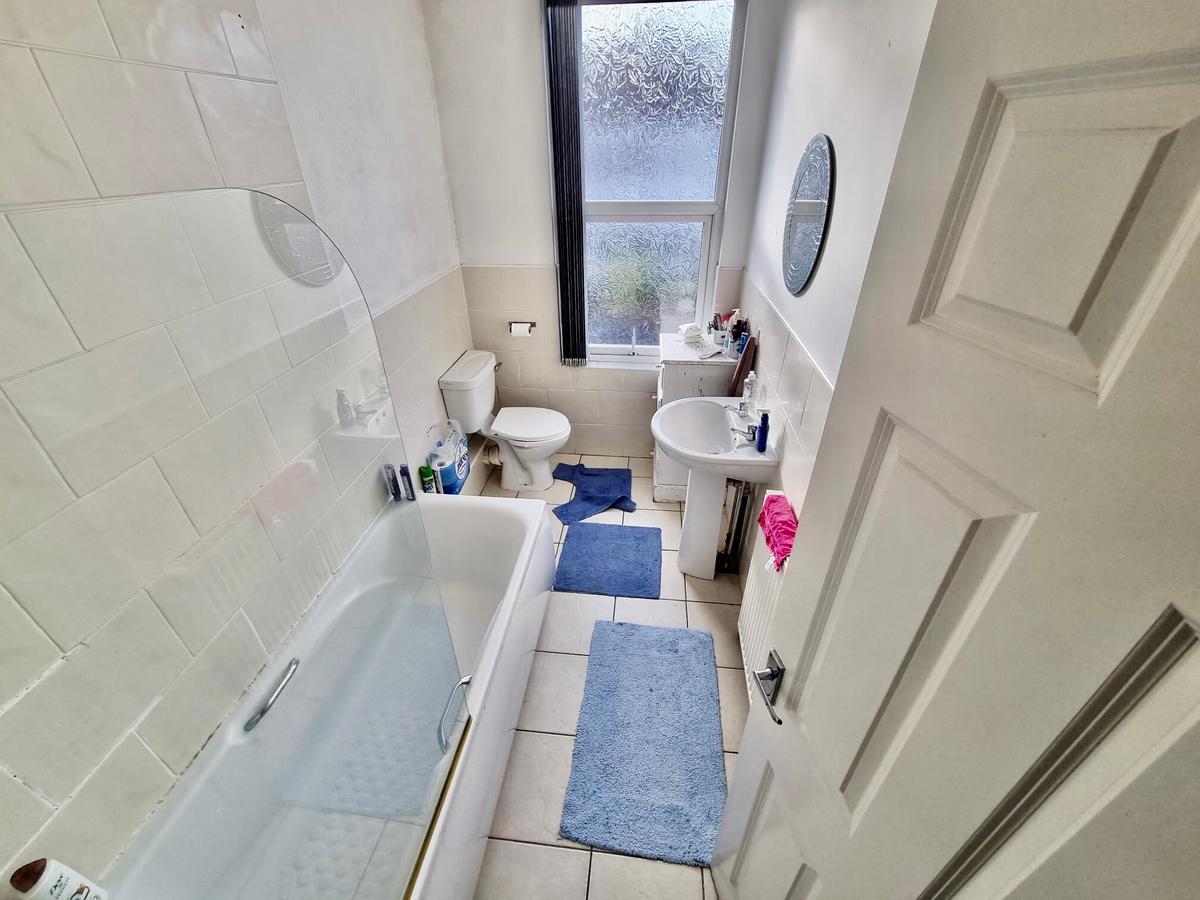 6 bedroom house for rent Derwentwater Terrace, Leeds, LS6 3JL UniHomes