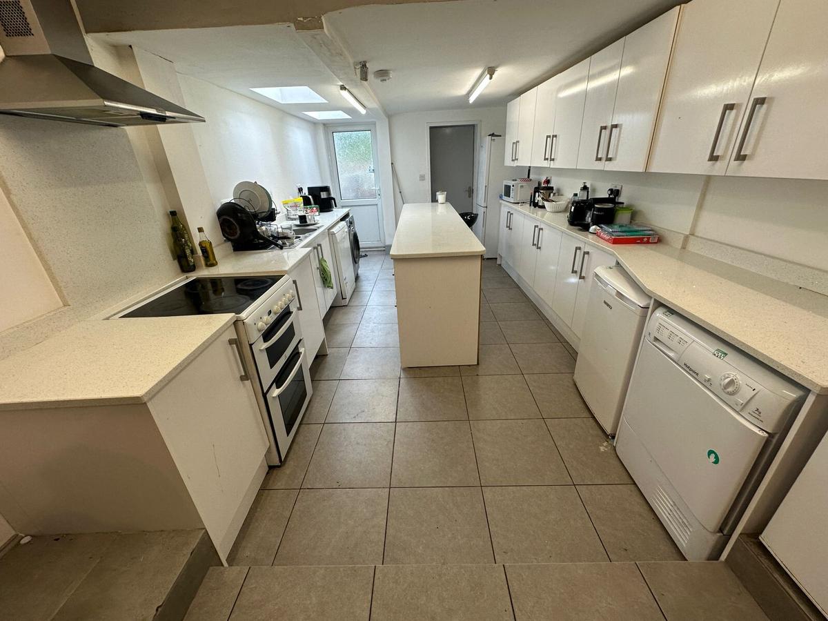 5 bedroom house for rent Tiverton Road, Birmingham, B29 6BS UniHomes