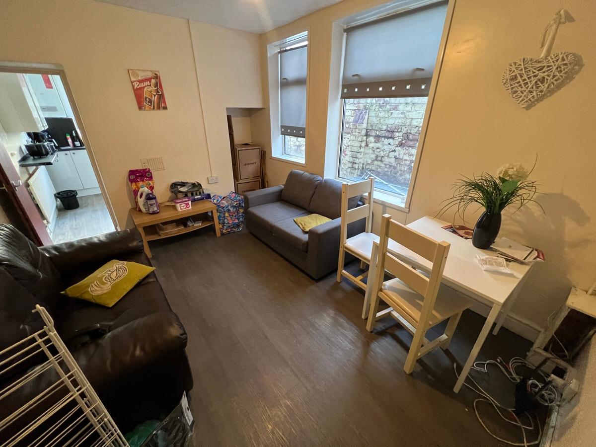 4 bedroom house for rent Tewkesbury Street, Cardiff, CF24 4QQ UniHomes